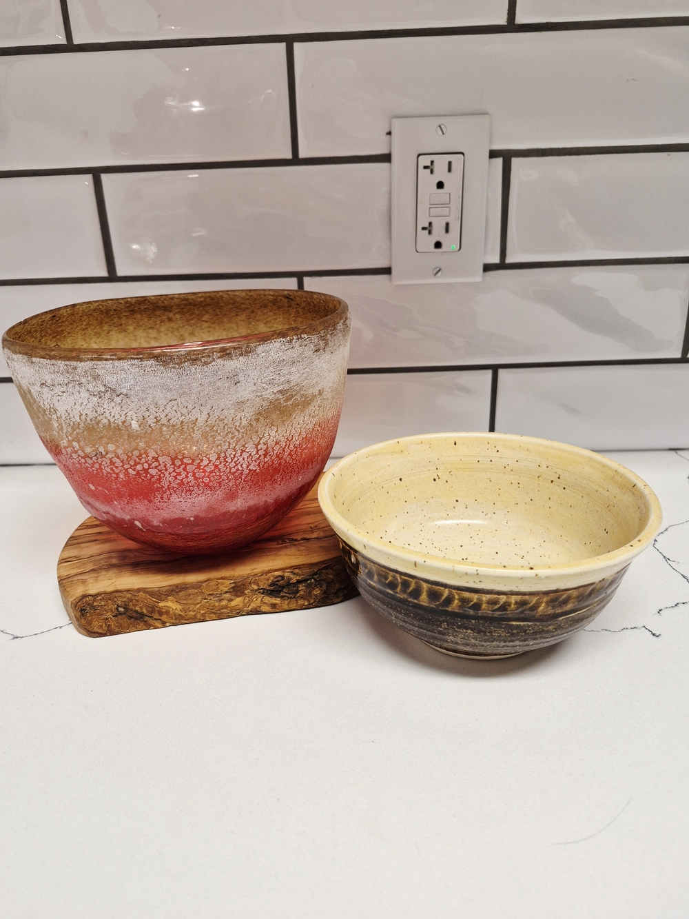 Set Of 2 Vintage Bowls - Home Art
